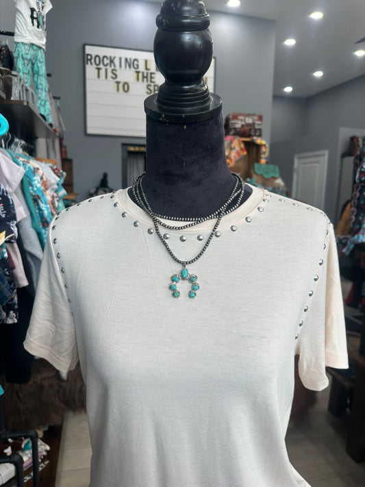 The Three Strand Faux Navajo Pearl Necklace with Turquoise Squash