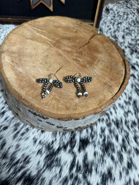 The Bow Earrings with White